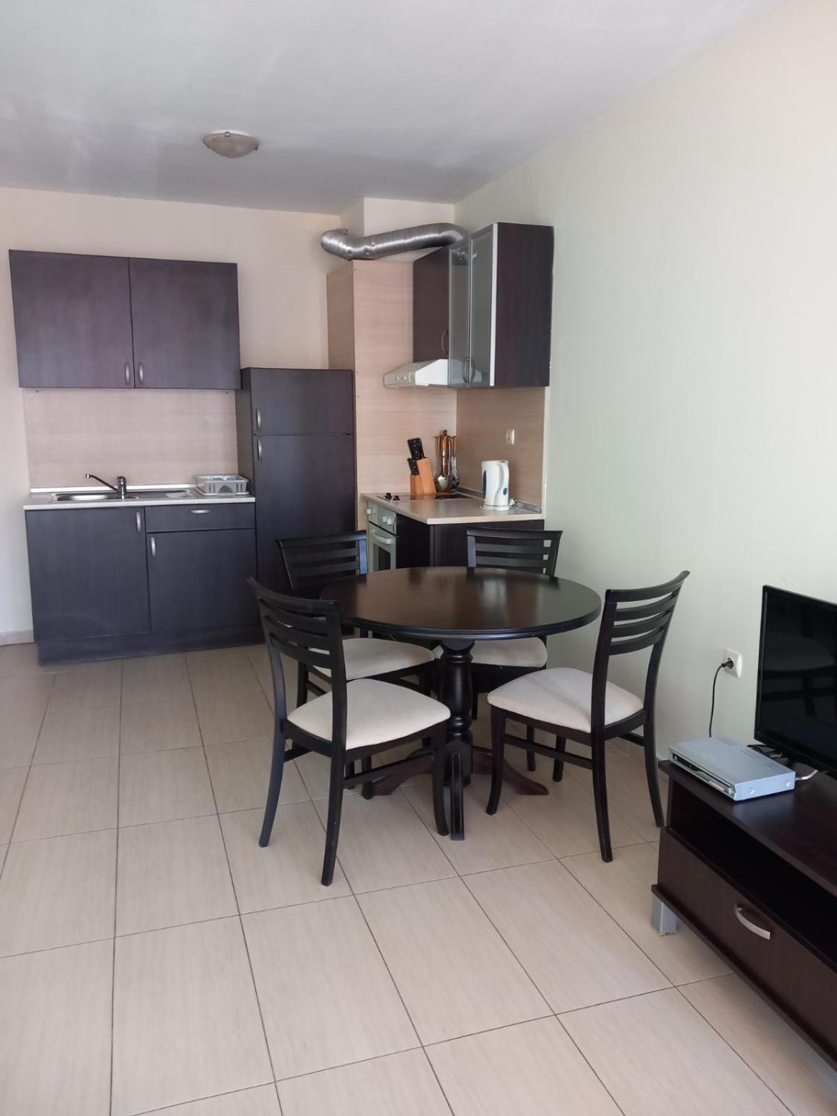 Апартаменти Съни Бей Sunny Beach Ngoại thất bức ảnh