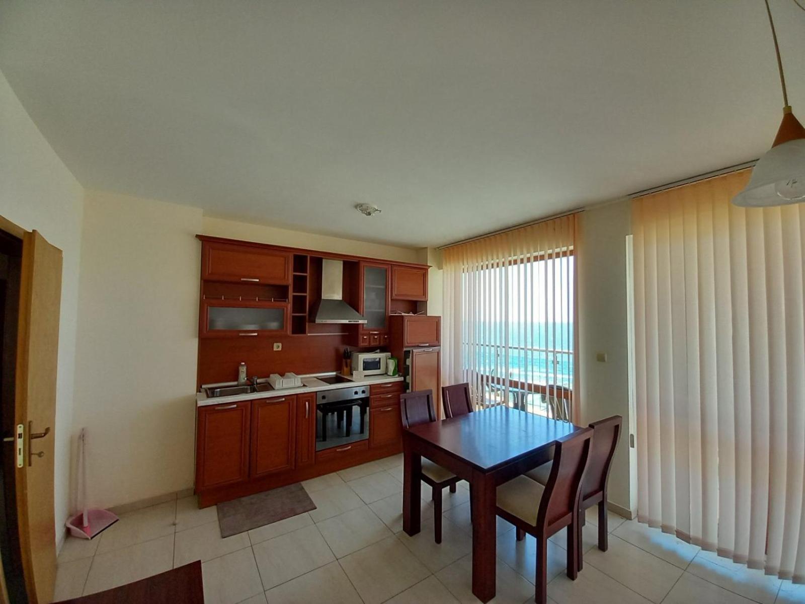 Апартаменти Съни Бей Sunny Beach Ngoại thất bức ảnh