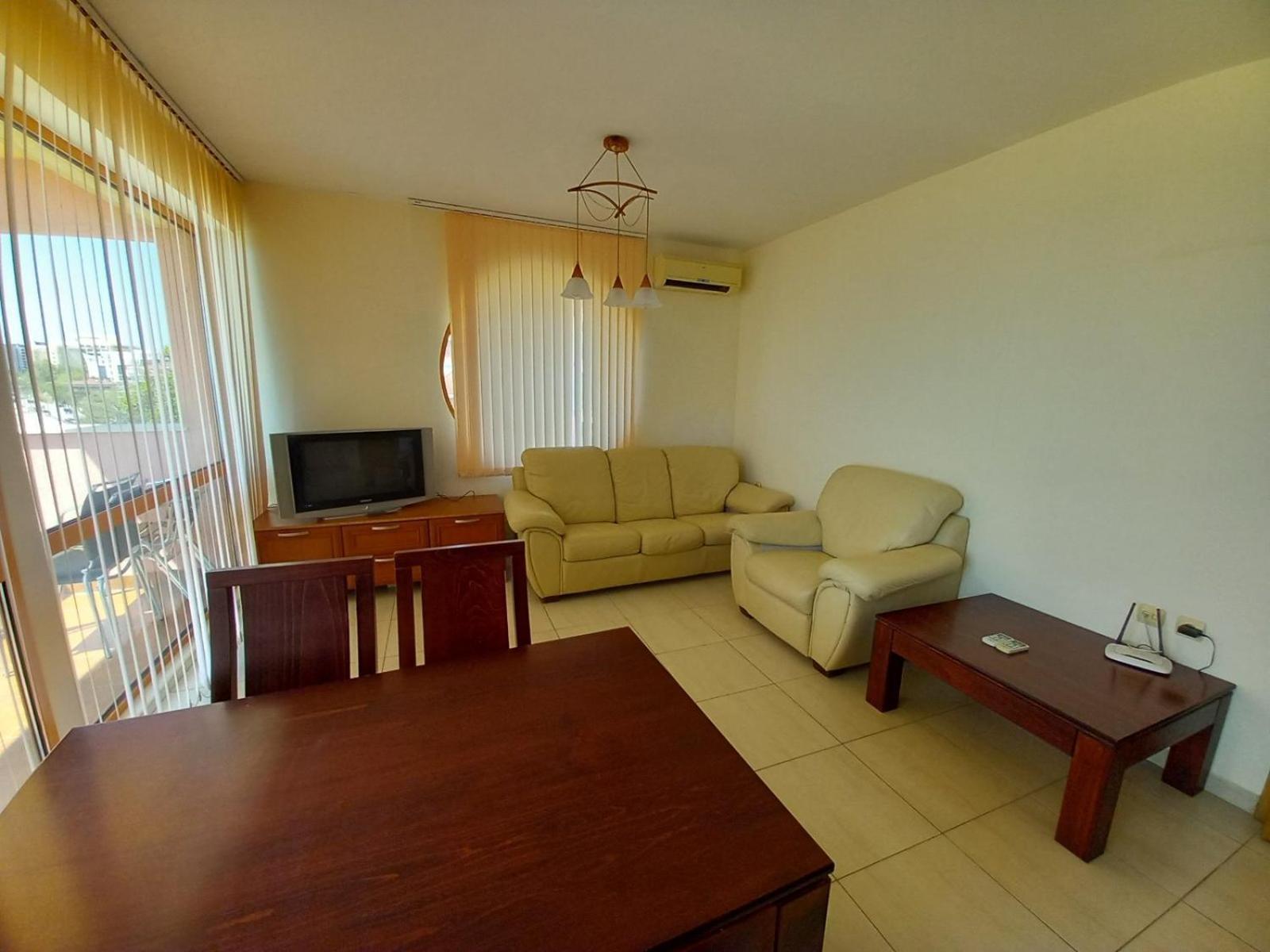 Апартаменти Съни Бей Sunny Beach Ngoại thất bức ảnh