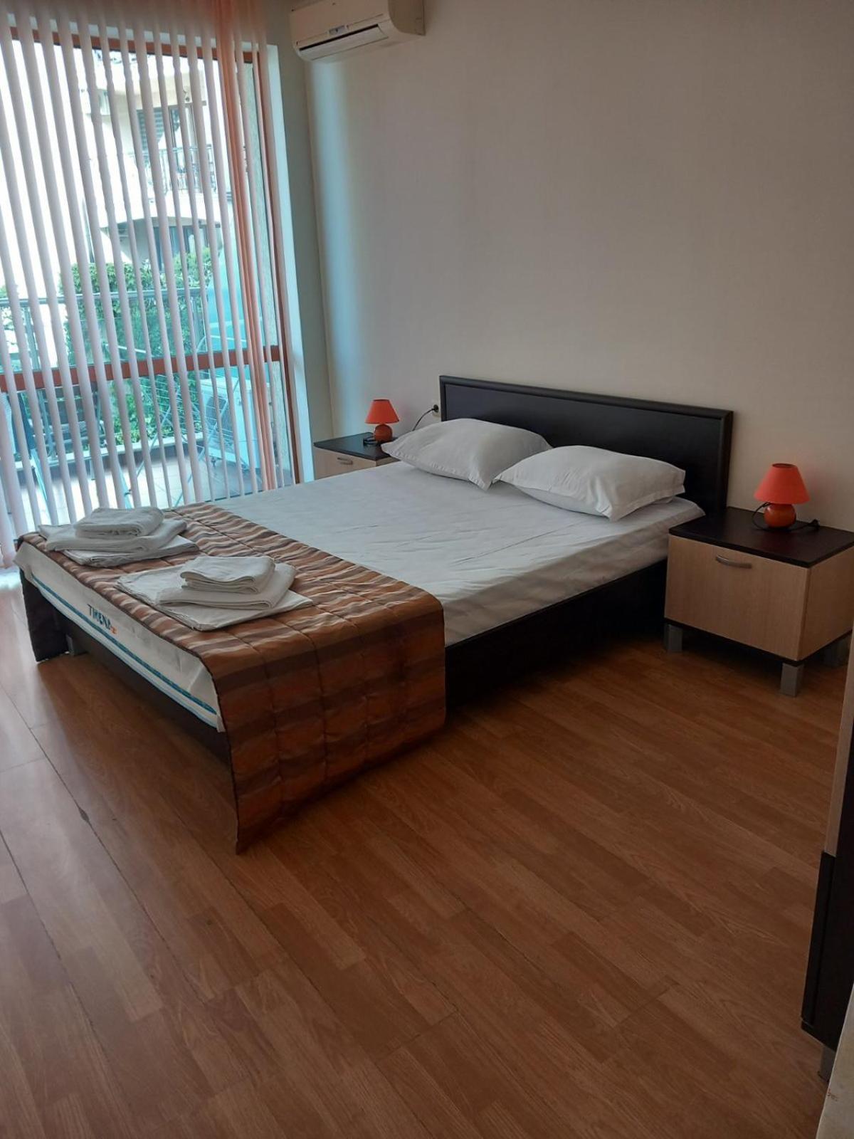 Апартаменти Съни Бей Sunny Beach Ngoại thất bức ảnh