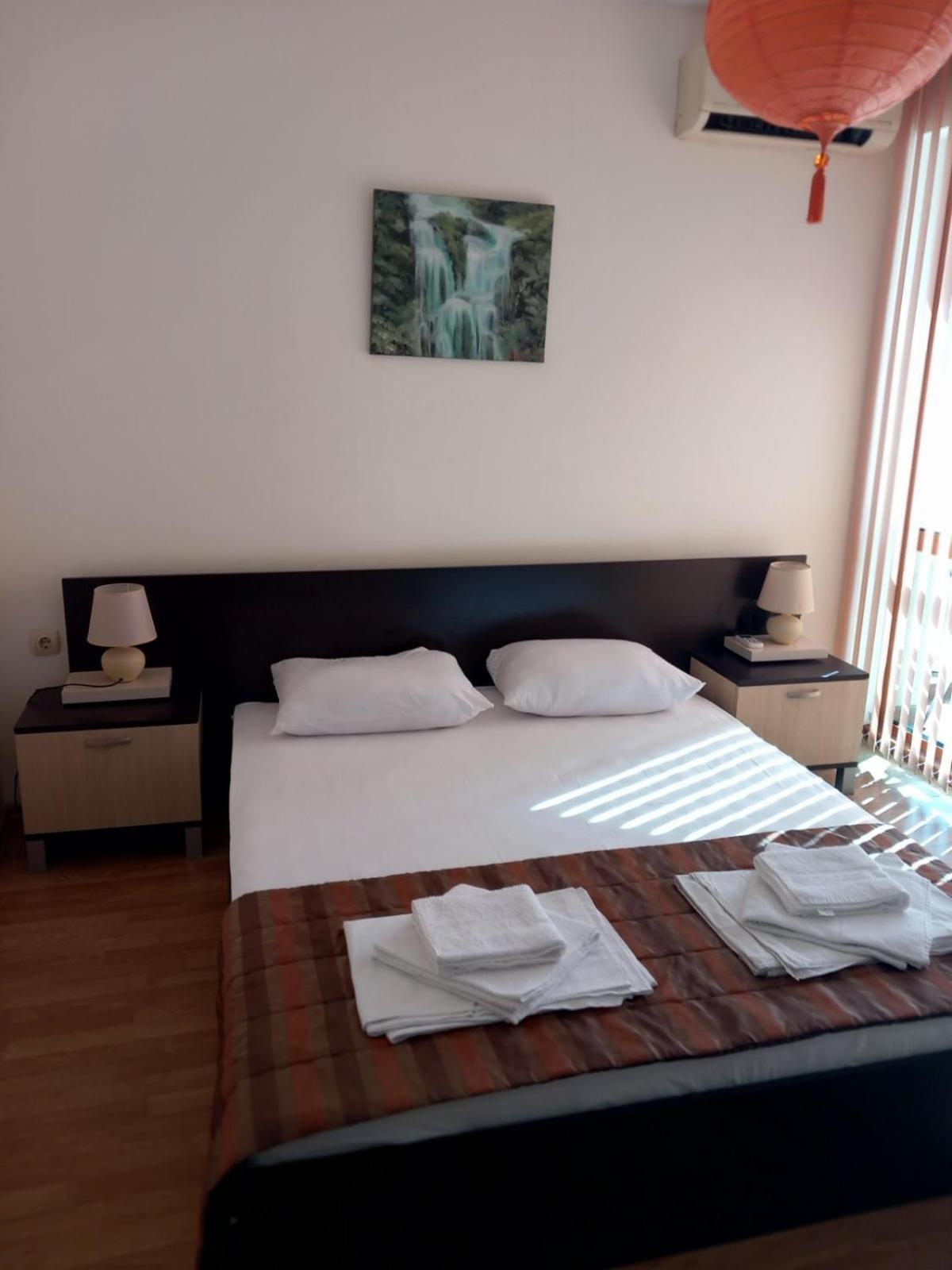 Апартаменти Съни Бей Sunny Beach Ngoại thất bức ảnh